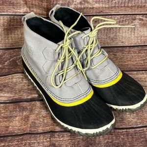 Sorel Out N About Waterproof Ankle Duck Boots Grey Black Rubber Women 8.5